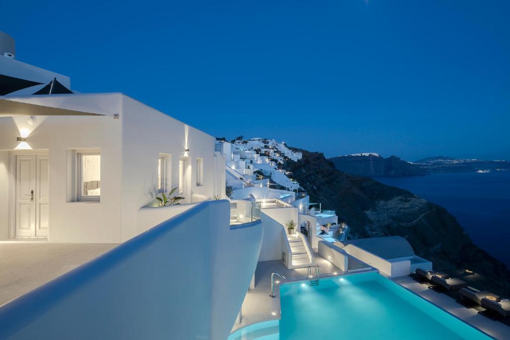 Bazén v ubytování Hom Santorini nebo v jeho okolí