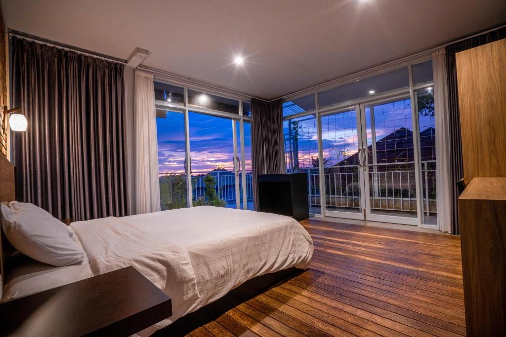 Lushy Hostel Canggu - 10