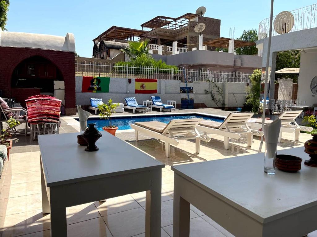 Bazén v ubytování Luxor Oasis Guest House nebo v jeho okolí