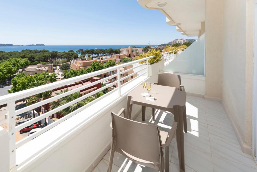 A balcony or terrace at Mar Hotels Paguera & Spa
