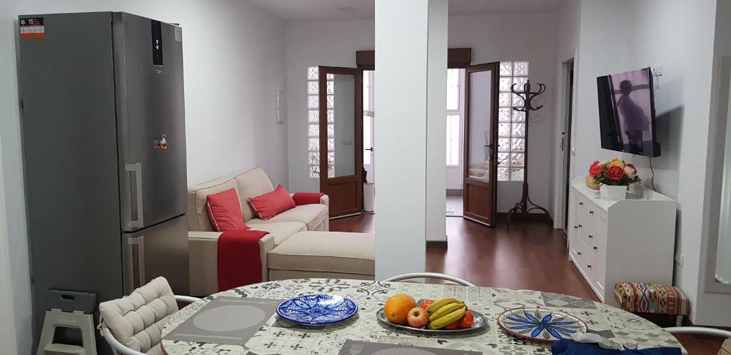 Valle, montañas y mar cristalino, La Laguna – Precios ...