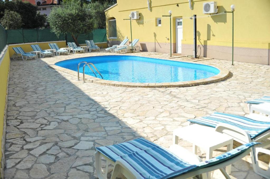 Bazén v ubytování Villa Sunce nebo v jeho okolí