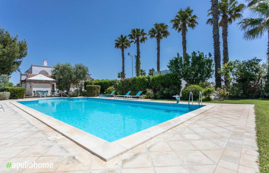 Basen w obiekcie Villa Pompea al piano terra - Apulia Home lub w pobliżu