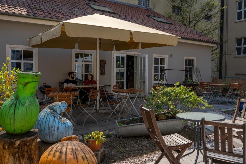 Giardino di Labyrinth Hostel Weimar