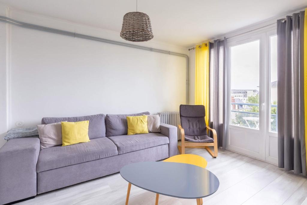 Appart T3 Bien situé a Bourges + Wifi - Appartamento