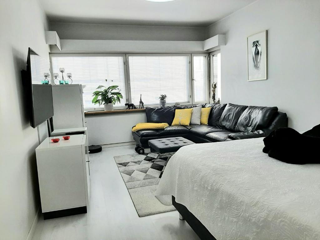 Go Happy Home Apartments - Apartment With Balcony - Liisankatu 4
