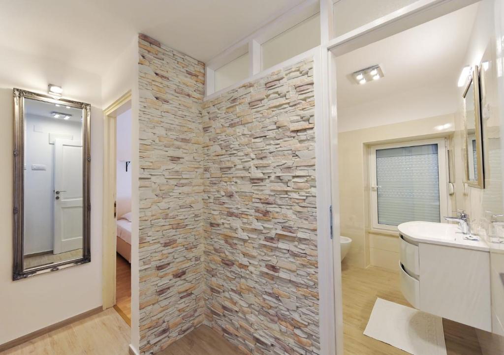 Koupelna v ubytování Apartment Beshtie