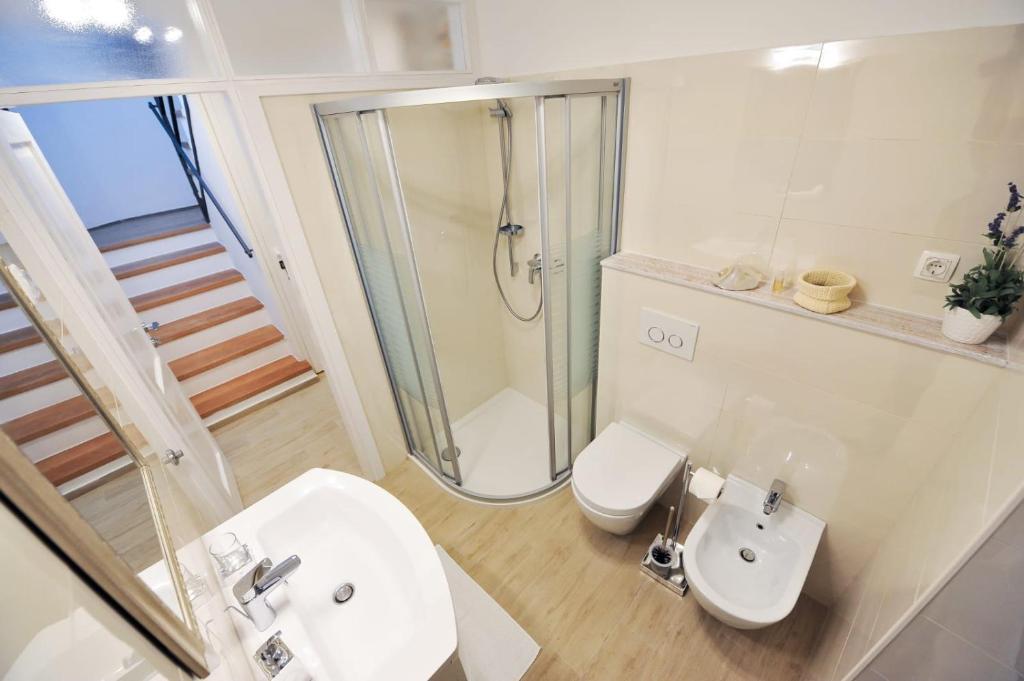 Koupelna v ubytování Apartment Beshtie