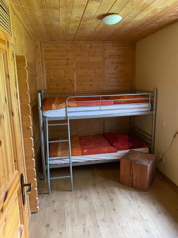 Postel nebo postele na pokoji v ubytování Jagdhaus auf dem Forsthof mit Sauna
