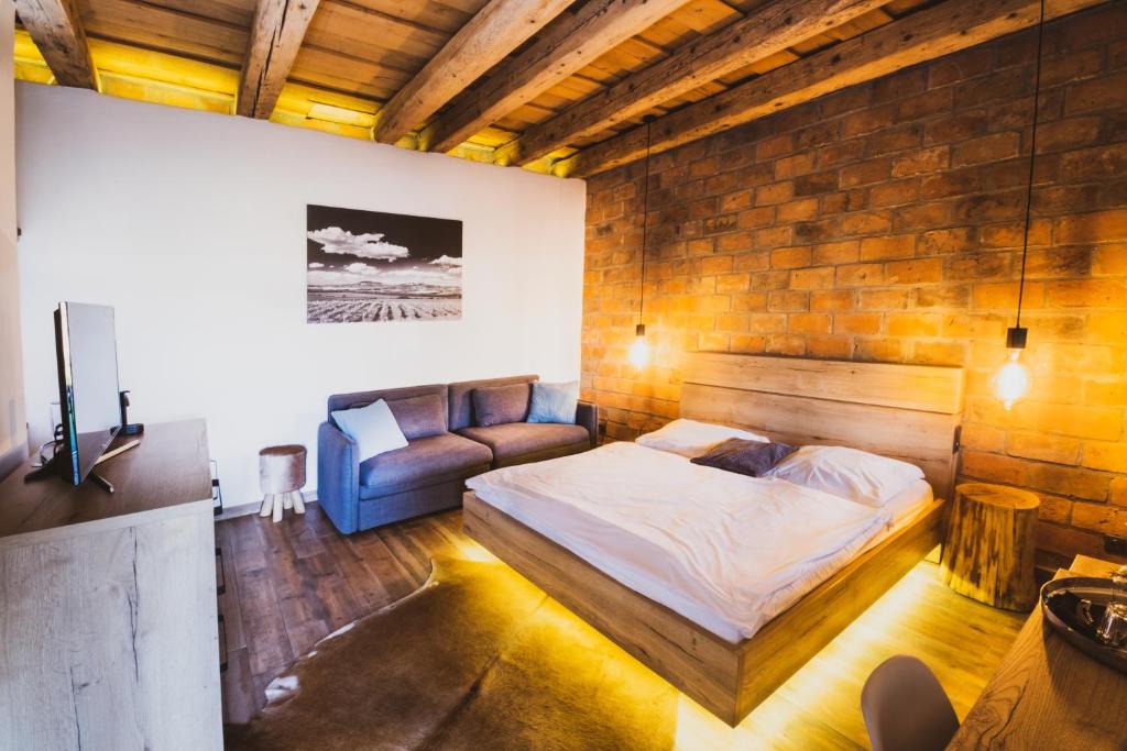 Penzion Castello - Deluxe Double Room With Extra Bed