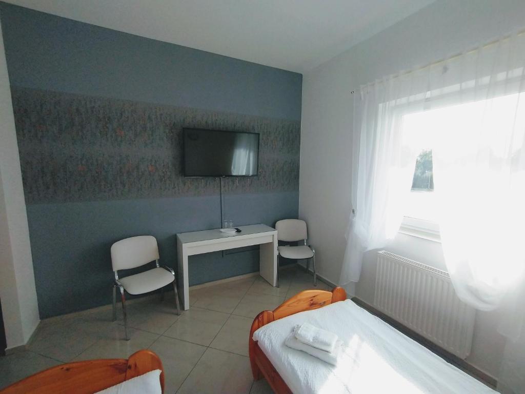 Żółta Walizka Gościniec - Single Room With Private Bathroom
