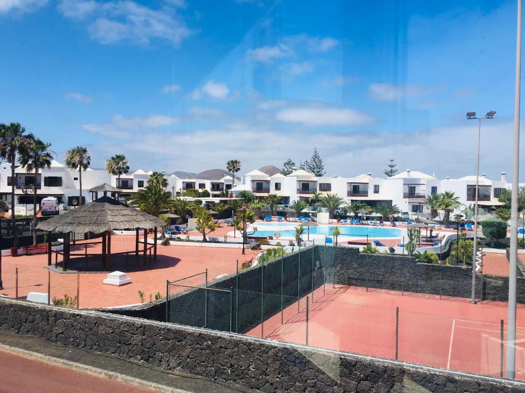 The swimming pool at or close to Casa Lola