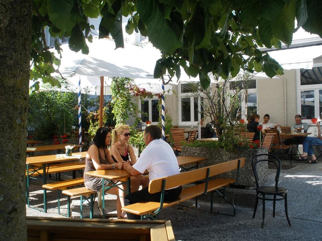 Hosté ubytování Gasthof zum Hirsch