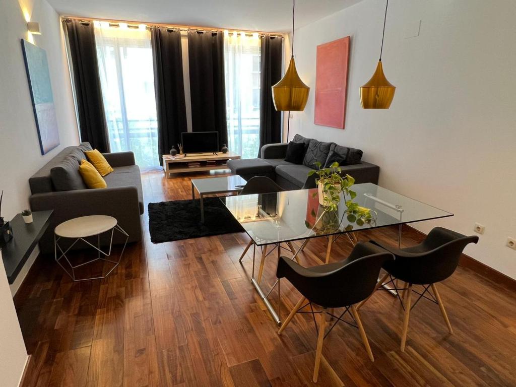 Posedenie v ubytovaní Baron Suites