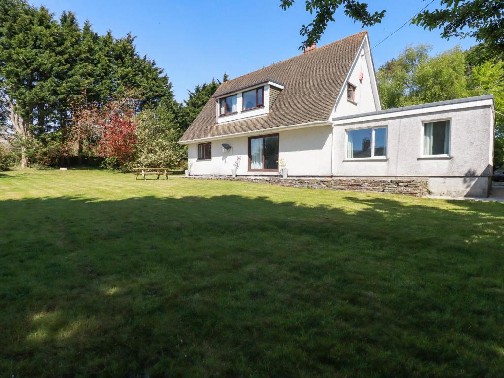 Chyrosen, Redruth (updated prices 2024)