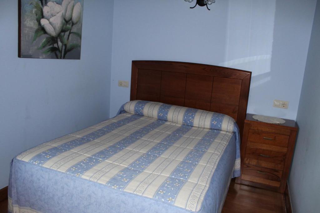 Postel nebo postele na pokoji v ubytování Vivienda vacacional La Güera - Casas de los Picos