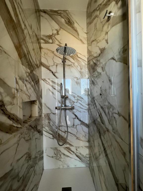 SUMMER PARADISE - 14