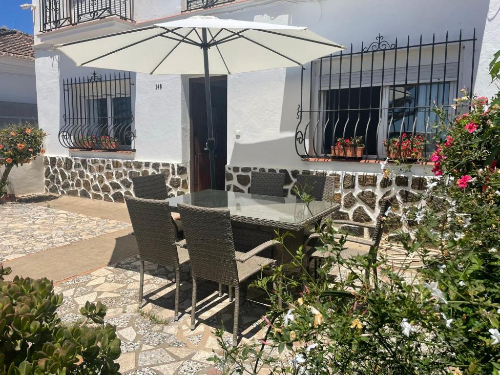 Foto dalla galleria di Casa 1ª linea de playa Benajarafe a Benajarafe