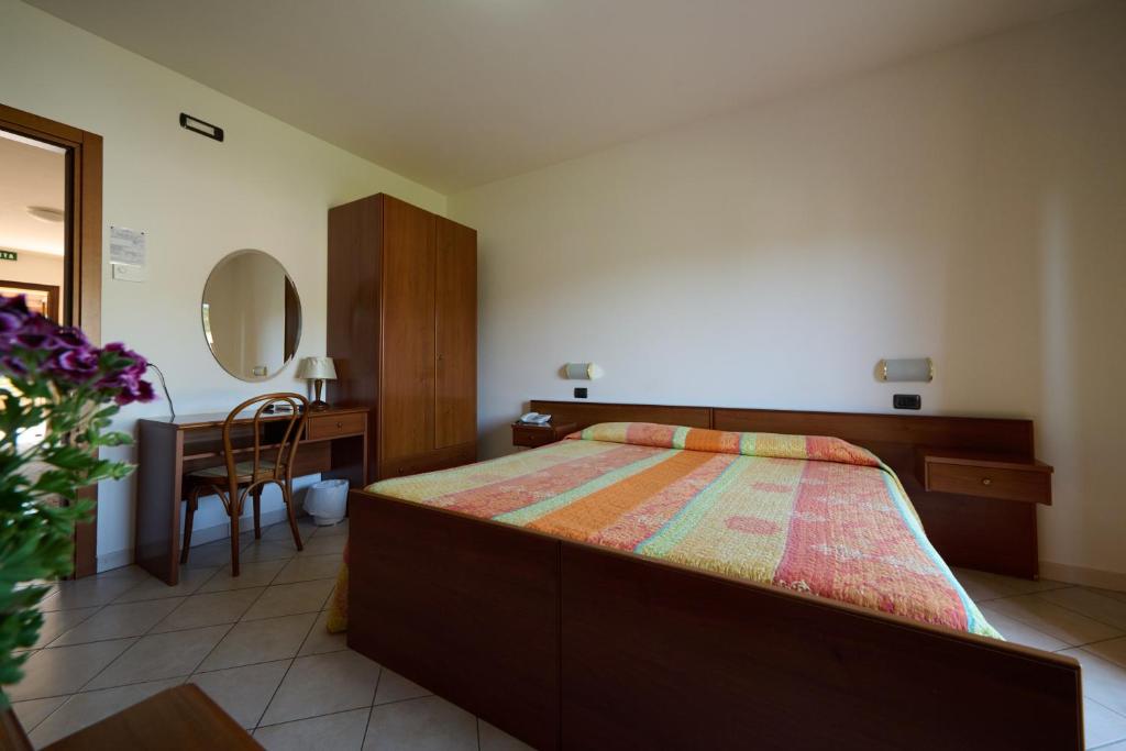 Albergo Shine - Double Room