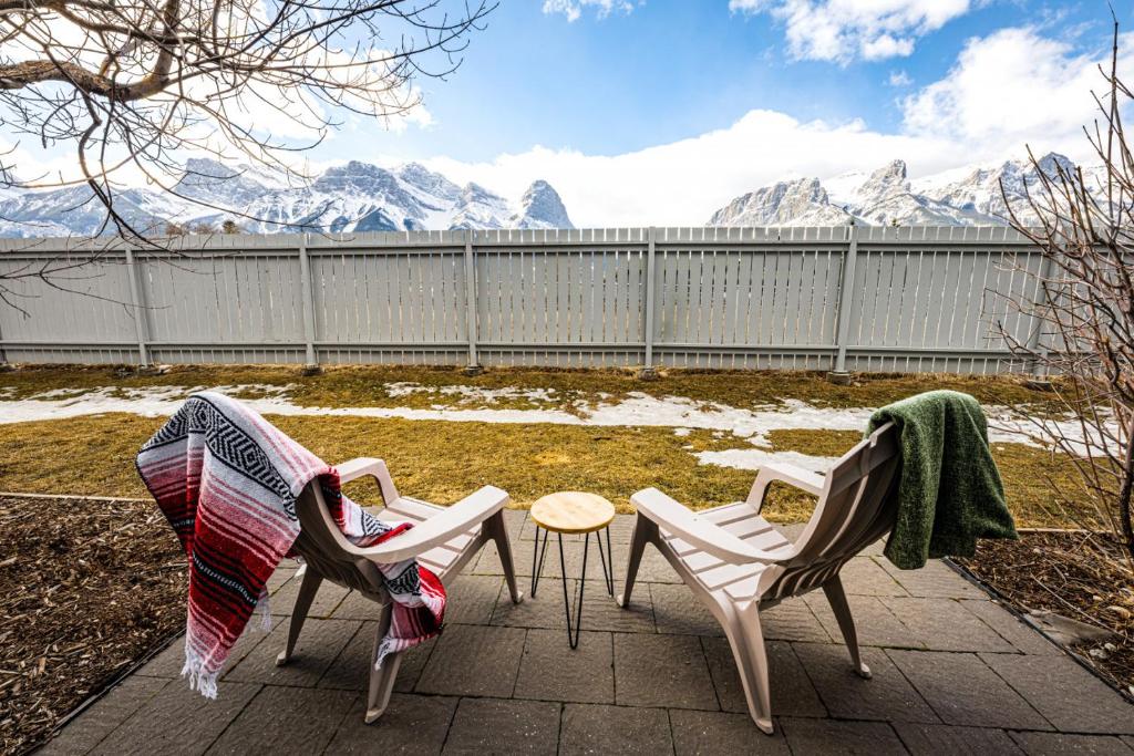The Norquay, PetFriendly 2 Bed with Mtn View, Canmore (updated prices