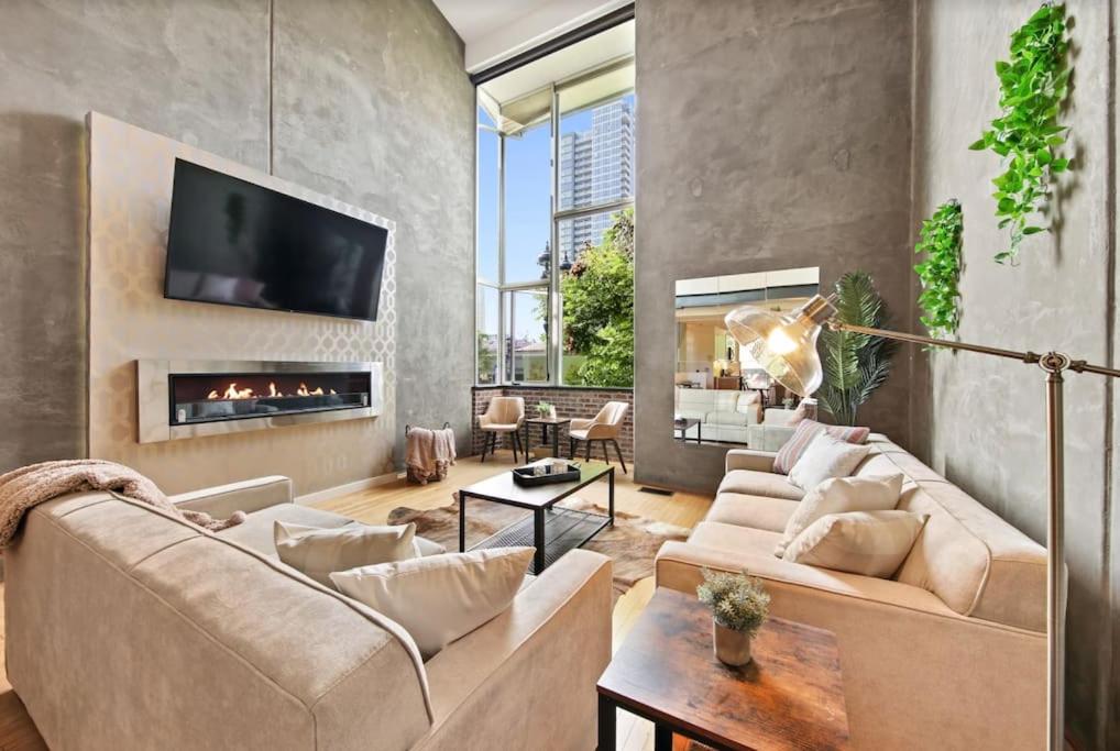 Χώρος καθιστικού στο New York Style Penthouse in the heart of the city