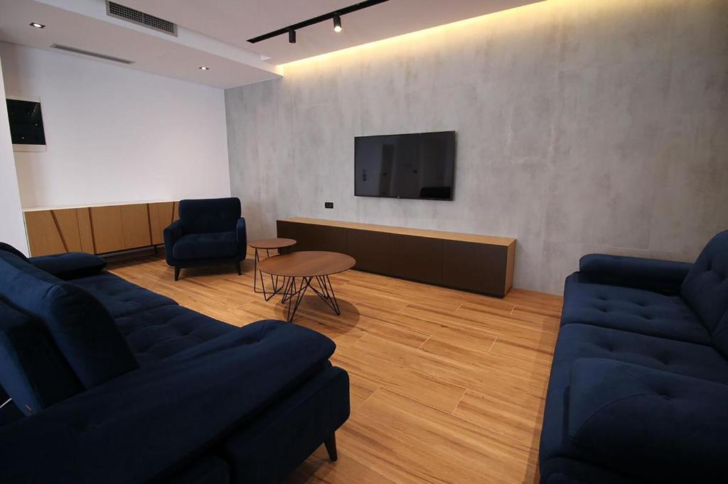 "The View" Luxury Apartments - Imazhi 9