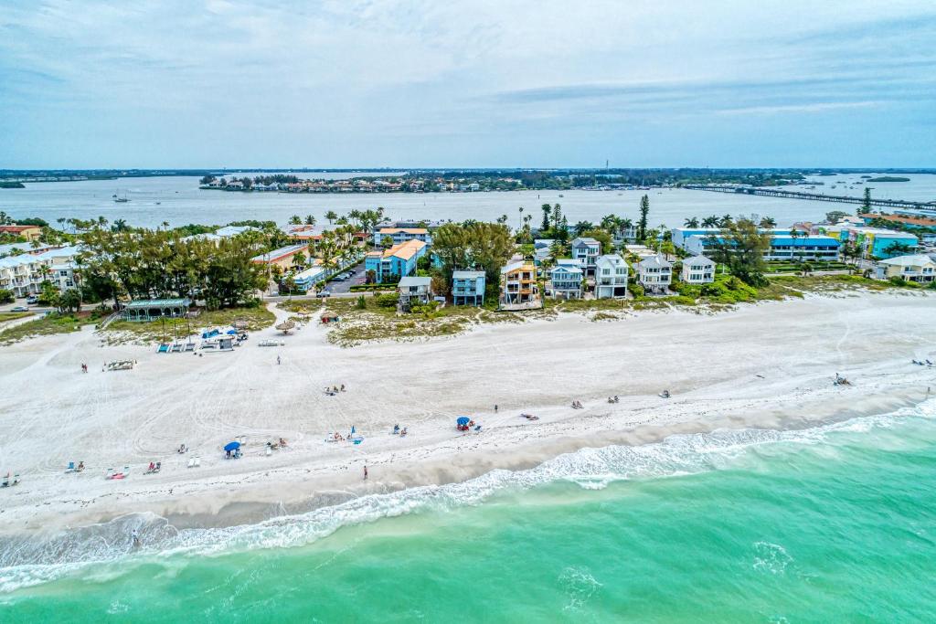 Anna Maria Island Beach HappyDirect Beach Front1Br1Br, Bradenton