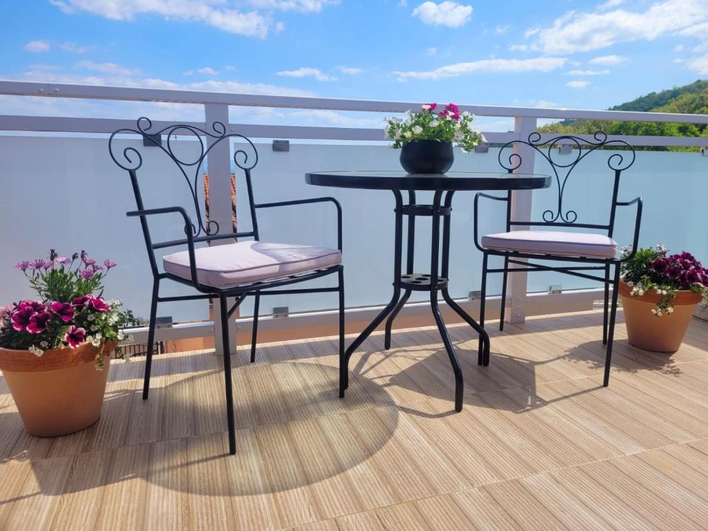 Balkon lub taras w obiekcie Comfortable apartment near Opatija