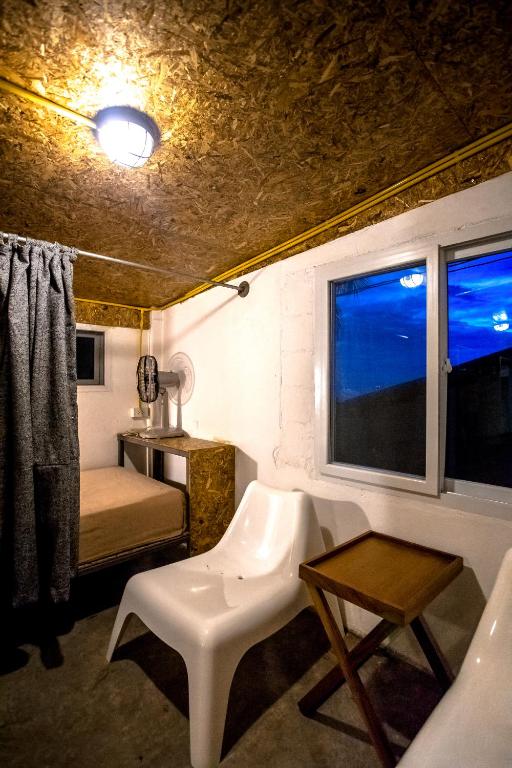 Letto o letti in una camera di Loft Hostel Koh Tao