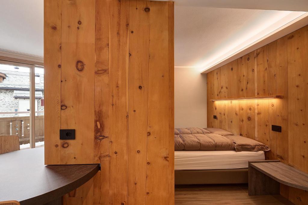 Posteľ alebo postele v izbe v ubytovaní Wood Mountain Planet Suite House