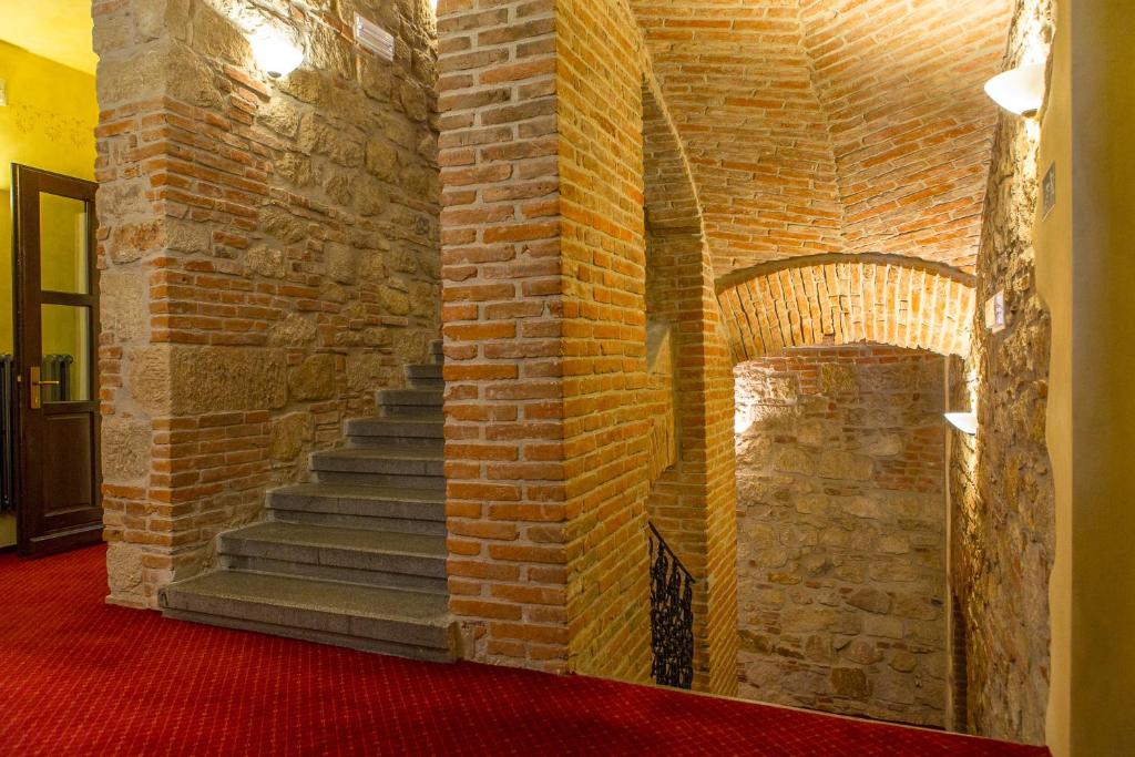 Hotel Rous - Resim 18