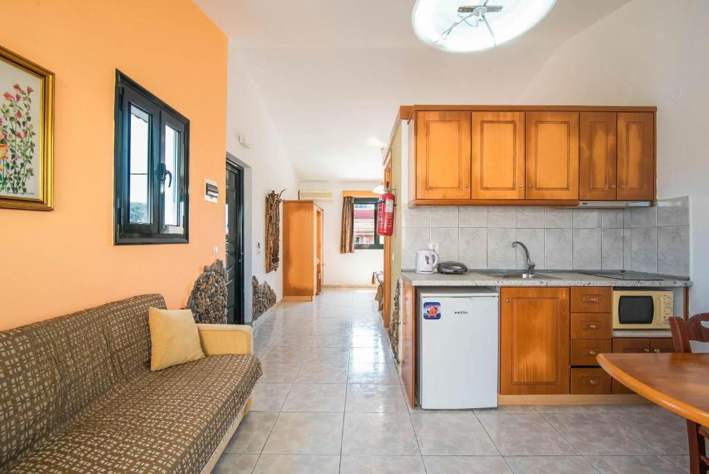 Kuchnia lub aneks kuchenny w obiekcie Mirage Arillas Studio Type A6