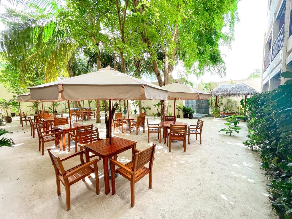 Zahrada ubytování Araamu Hotels Maldives at Dhiffushi