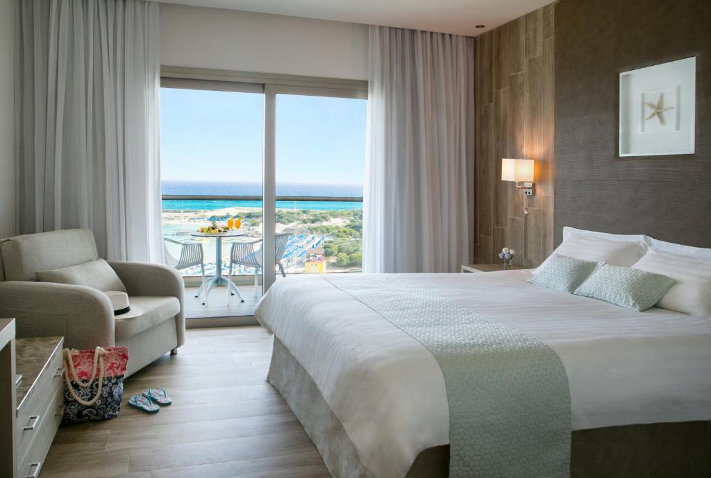 Asterias Beach Hotel - 前海景观的上级或双人间