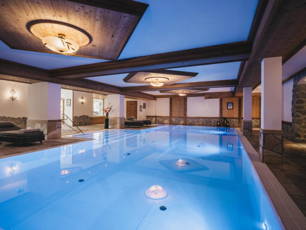 Bazén v ubytování VAYA Seefeld inklusive Seefeld Gästekarte nebo v jeho okolí