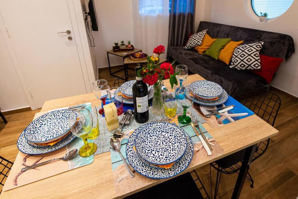 Nápoje v ubytovaní Lemon Garden Stylish private apartment