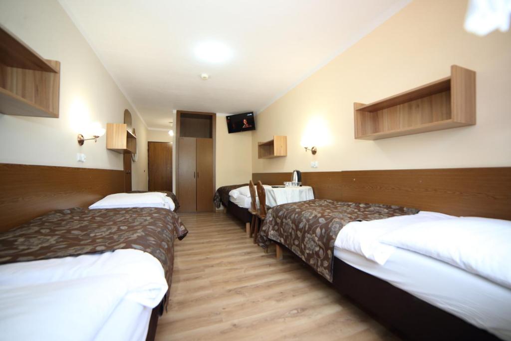 Ośrodek Wypoczynkowy Pod Dębem - Chambre Quadruple Économique