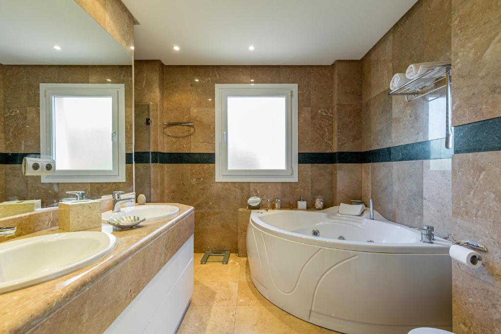 Koupelna v ubytování Penthouse Rental Puerto Banus