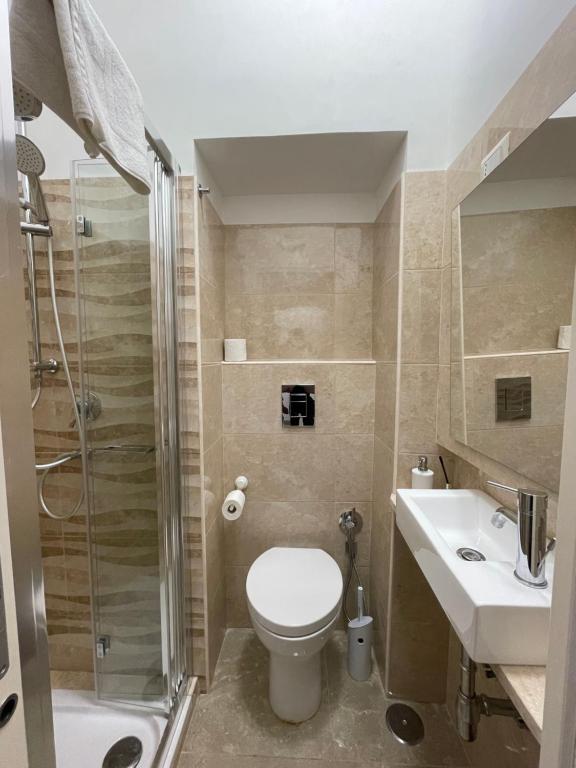 Bagno di Domus Enea - Colosseo Termini