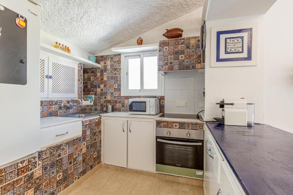 Kuchyňa alebo kuchynka v ubytovaní Holiday villa for rent in Estepona