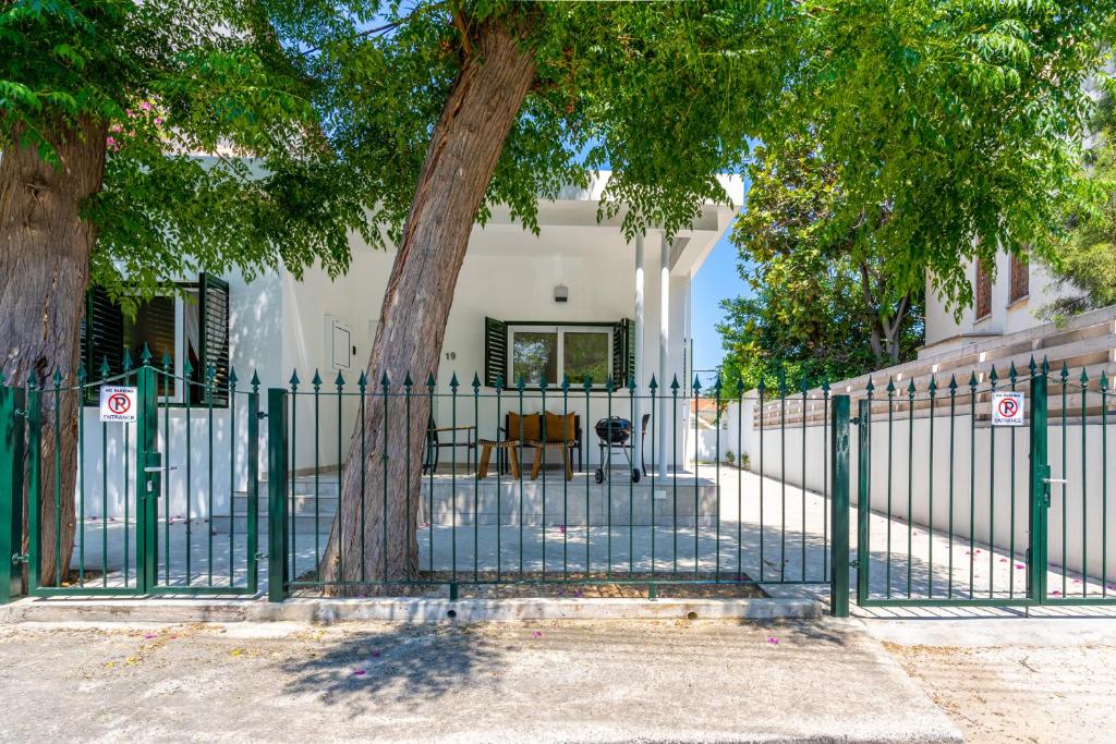 Spacious 3-Bedroom House in Larnaca - Apartamento De Tres Habitaciones