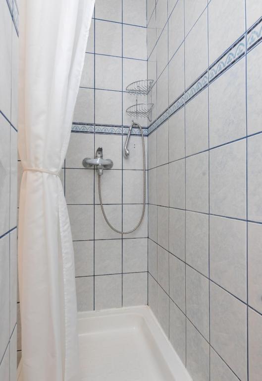 Koupelna v ubytování Apartment in Supetar with sea view, balcony, air conditioning, W-LAN 3553-3