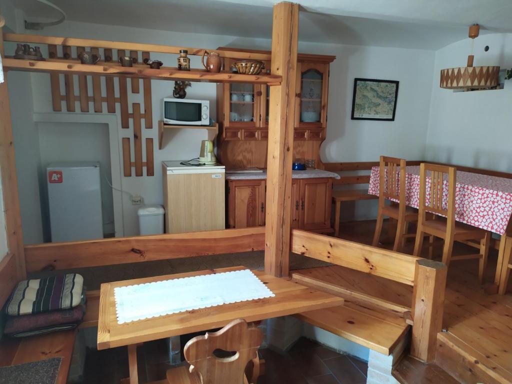 Kuchyň nebo kuchyňský kout v ubytování Ubytování v Českém ráji