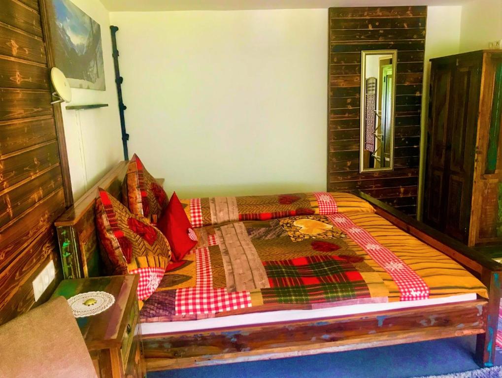 Postel nebo postele na pokoji v ubytování Apartment Gletscherbergblick