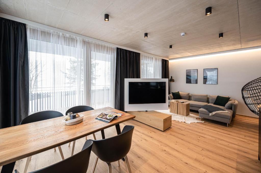 GRIMMINGlofts Top 4 – Photos 1