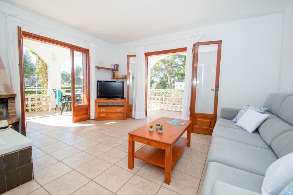 Telewizja i/lub zestaw kina domowego w obiekcie Villa Felita by Sonne Villas