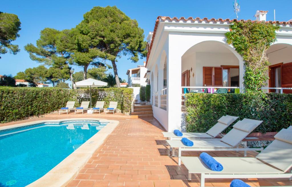 Basen w obiekcie Villa Felita by Sonne Villas lub w pobliżu