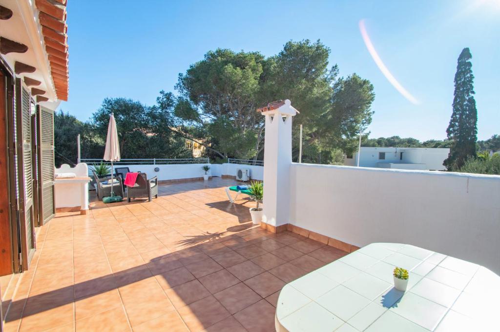 Balkon lub taras w obiekcie Villa Felita by Sonne Villas