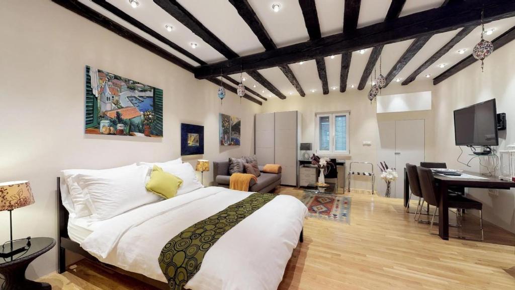 Diocletian Studio Apartments - 17