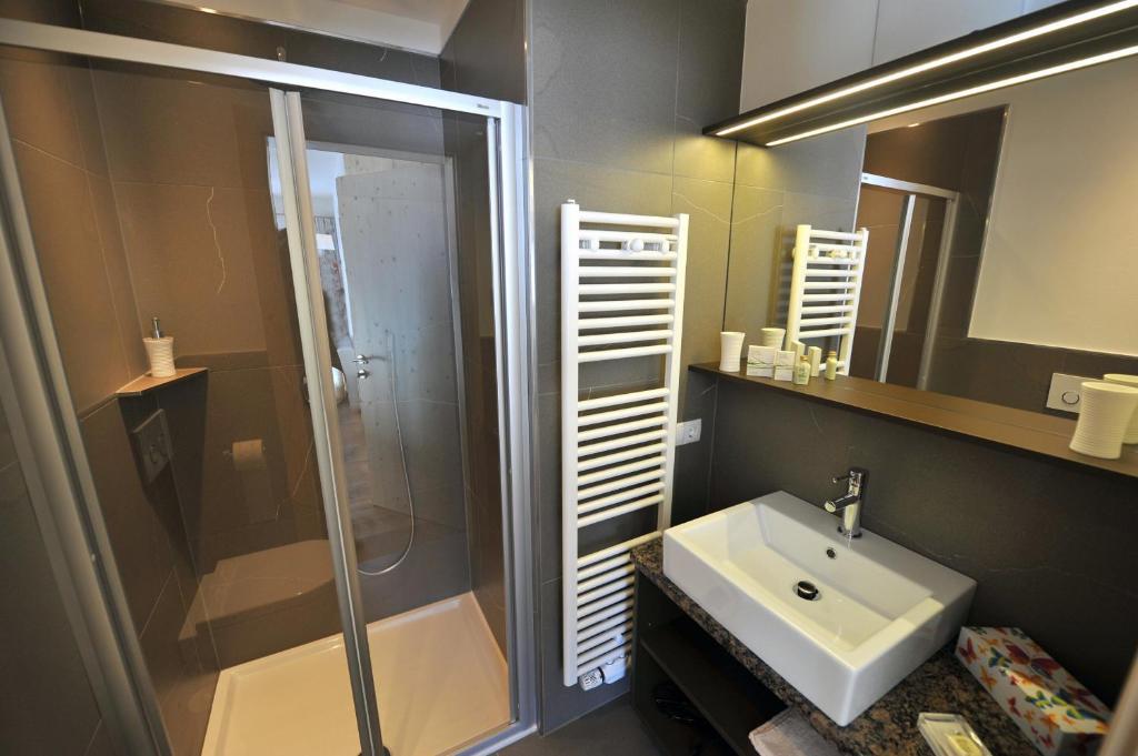 Koupelna v ubytování Apartments Cesa Leni